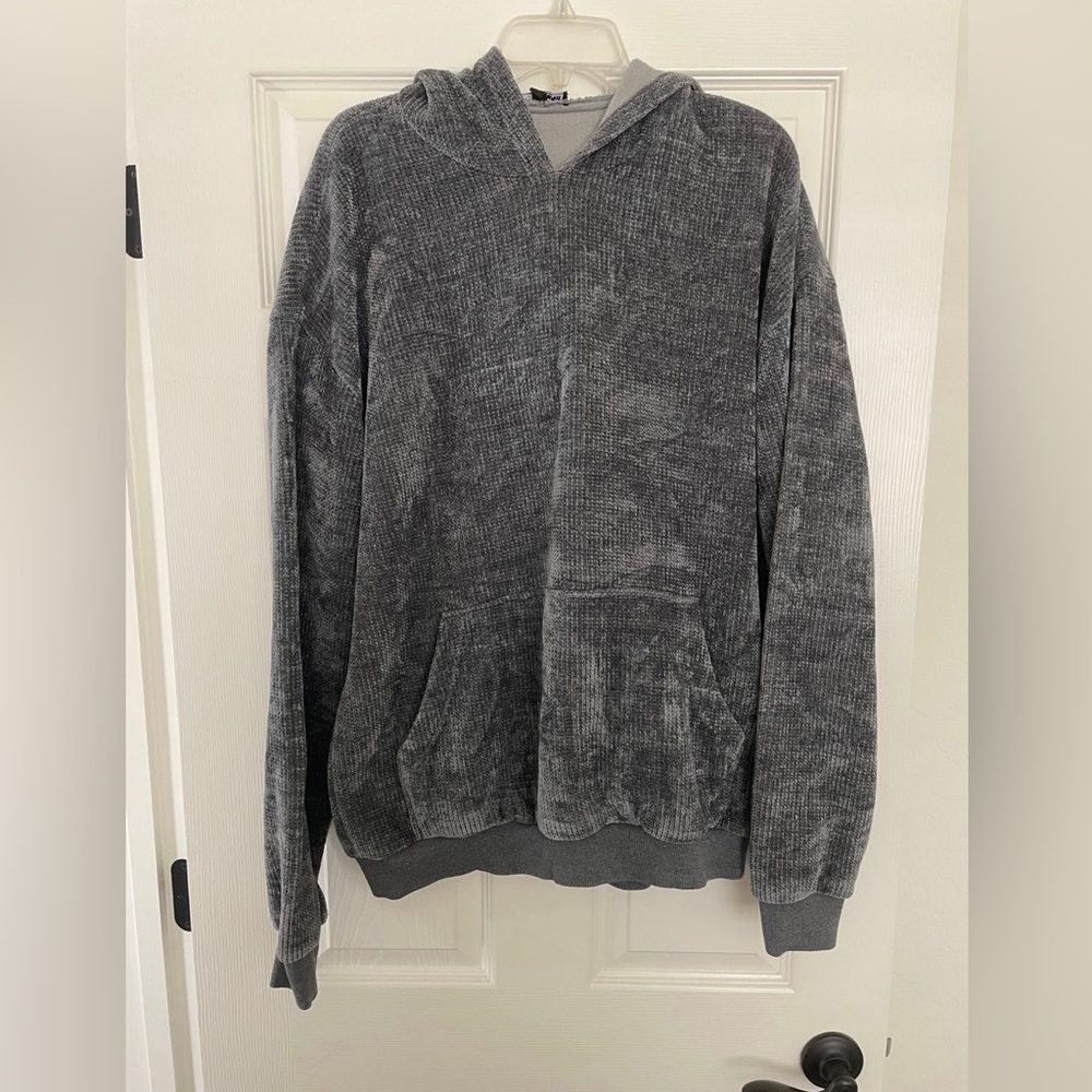 EUC Fashion Nova hoodie